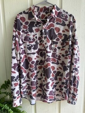 Two Dove Outdoor Camp Button Down Shirt
